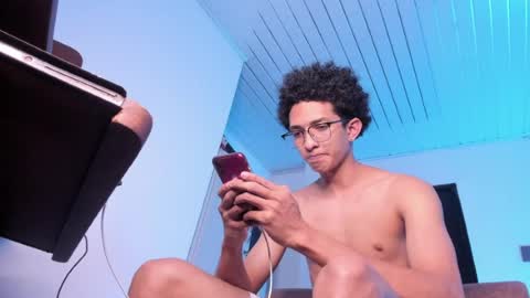 cj_davis1 online show from 05-05-26, 02:08