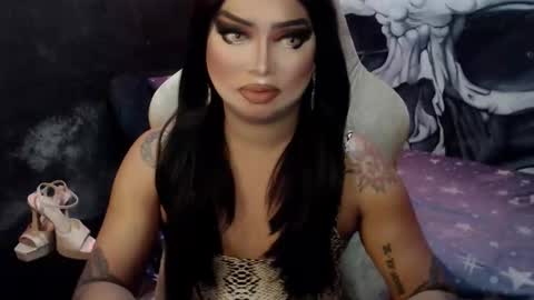 Snapshot of cj_parker69 chatting on 11-02-25, 01:57 QUEEN CESS online show from 11-02-25, 01:57