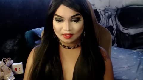 Snapshot of cj_parker69 chatting on 01-11-26, 04:12 QUEEN CESS online show from 01-11-26, 04:12