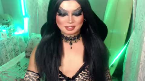 QUEEN CESS online show from 06-15-26, 01:13