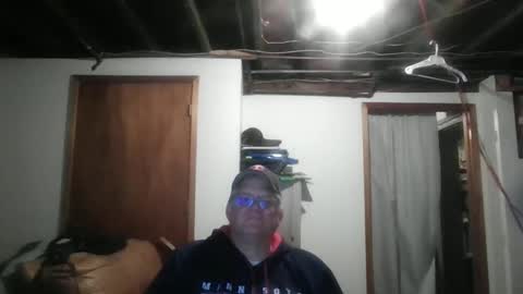 cjohns3501 online show from 04-16-26, 03:51