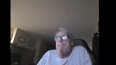 Snapshot of cjscout chatting on 12-03-24, 02:03 cjscout online show from 12-03-24, 02:03