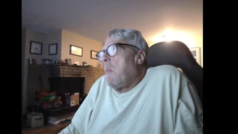 Snapshot of cjscout chatting on 12-11-24, 07:31 cjscout online show from 12-11-24, 07:31