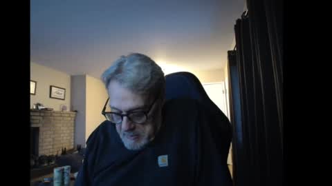 Snapshot of cjscout chatting on 12-19-24, 01:07 cjscout online show from 12-19-24, 01:07