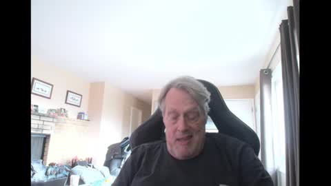 Snapshot of cjscout chatting on 02-22-25, 10:09 cjscout online show from 02-22-25, 10:09