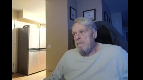 Snapshot of cjscout chatting on 11-03-25, 05:03 cjscout online show from 11-03-25, 05:03