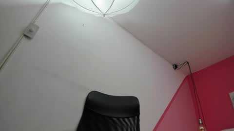 claire aristizabal online show from 03-05-25, 03:40