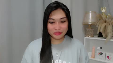 Snapshot of claire_wntr chatting on 05-16-26, 12:15 CLAIRE online show from 05-16-26, 12:15