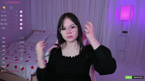 Snapshot of clairefaers chatting on 01-26-25, 10:12 Claire Faers online show from 01-26-25, 10:12