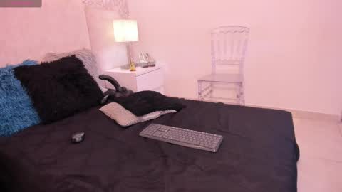 Claire Miller online show from 02-26-25, 09:10