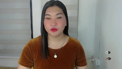 CLAIRE online show from 02-18-25, 07:32