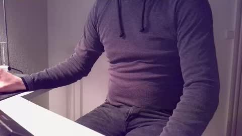 clamshive7 online show from 02-05-26, 08:19