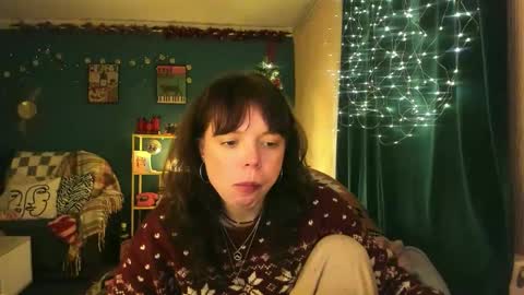 Snapshot of clancyosbourne chatting on 01-10-26, 05:58 Clancy online show from 01-10-26, 05:58