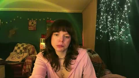 Snapshot of clancyosbourne chatting on 02-11-26, 06:57 Clancy online show from 02-11-26, 06:57