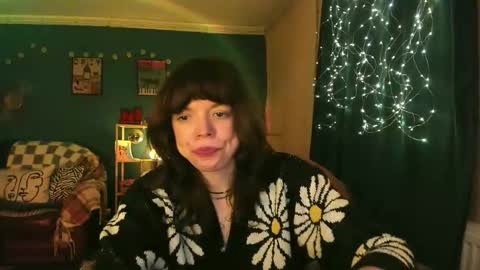 Snapshot of clancyosbourne chatting on 02-16-26, 06:15 Clancy online show from 02-16-26, 06:15