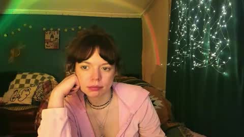 Snapshot of clancyosbourne chatting on 02-21-26, 07:04 Clancy online show from 02-21-26, 07:04