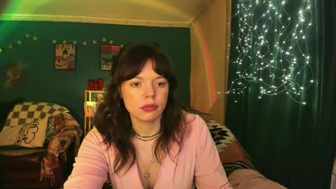 Snapshot of clancyosbourne chatting on 02-22-26, 05:55 Clancy online show from 02-22-26, 05:55