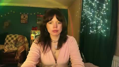 Snapshot of clancyosbourne chatting on 03-07-26, 06:27 Clancy online show from 03-07-26, 06:27