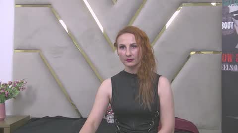 Snapshot of clara_jason chatting on 11-22-25, 12:42 Mistress Clara online show from 11-22-25, 12:42