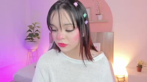 Snapshot of clara_lu chatting on 06-03-26, 02:25 C L A R A online show from 06-03-26, 02:25