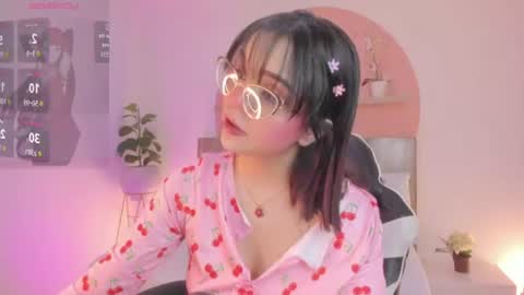 C L A R A online show from 07-11-26, 02:47