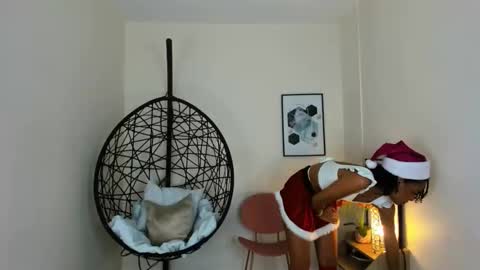 Clara  online show from 12-25-24, 10:16