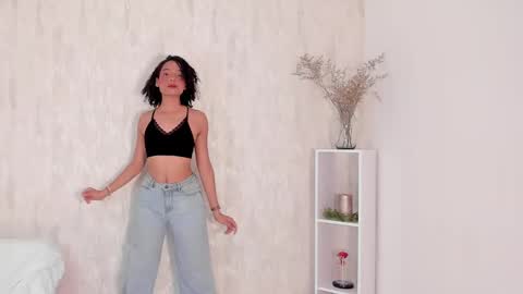 Clara  online show from 01-09-25, 09:16