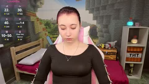 Snapshot of clarabenson chatting on 10-23-25, 06:28 clarabenson online show from 10-23-25, 06:28