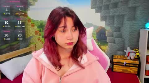 Snapshot of clarabenson chatting on 11-28-25, 07:38 clarabenson online show from 11-28-25, 07:38