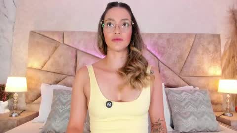 Clara del mar online show from 06-07-26, 09:24