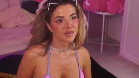 Snapshot of clarahazell chatting on 05-07-26, 06:30 ClaraHazel online show from 05-07-26, 06:30