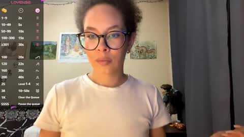 Snapshot of claralipinski chatting on 03-05-26, 01:07 Selena online show from 03-05-26, 01:07