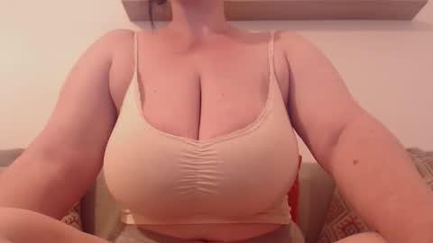 Clara online show from 05-11-26, 09:45