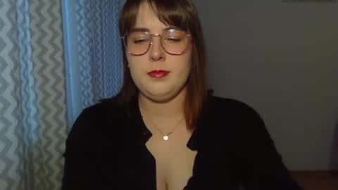 Clara online show from 05-20-26, 05:41