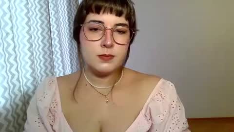 Clara online show from 08-07-26, 09:00
