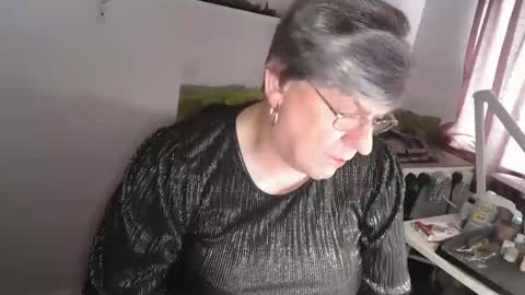 clare nylons online show from 03-06-26, 11:28