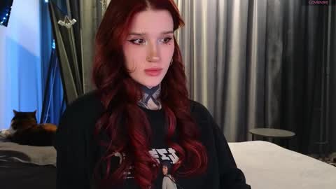 Snapshot of clarewoods chatting on 02-23-26, 03:48 Sophie online show from 02-23-26, 03:48