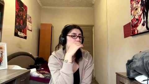 Snapshot of clarinegillmer chatting on 02-23-26, 02:14 Karolina online show from 02-23-26, 02:14
