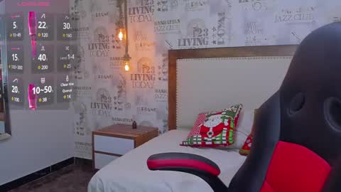 Snapshot of clarise_hall chatting on 12-13-24, 10:55 C L A R I S E online show from 12-13-24, 10:55