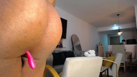 Snapshot of clark_strong chatting on 12-12-24, 08:53 clark_strong online show from 12-12-24, 08:53