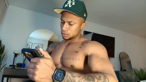 Snapshot of clark_strong chatting on 01-15-25, 07:34 clark_strong online show from 01-15-25, 07:34