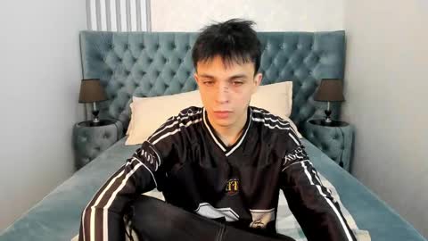 Clark online show from 04-19-26, 06:24