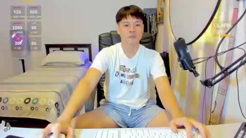 Clark online show from 07-07-26, 11:53