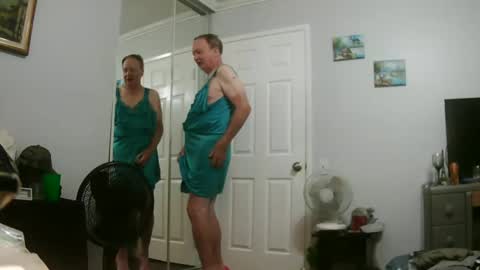 Claudia online show from 09-25-25, 02:21