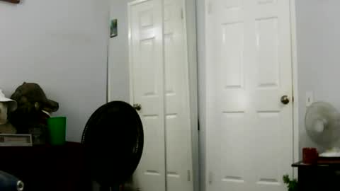 Claudia online show from 08-09-26, 03:39