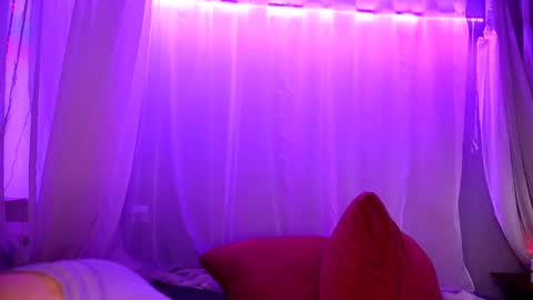 Claudia Cyberfox and Elon online show from 02-21-25, 04:40