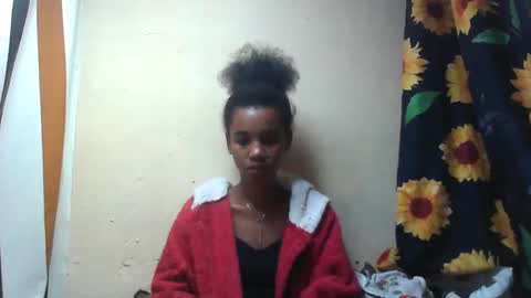 Snapshot of claudiannah chatting on 09-11-25, 11:32 claudianne online show from 09-11-25, 11:32