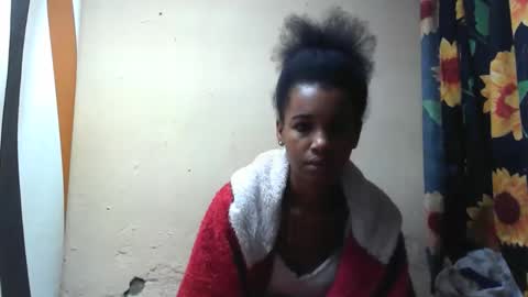 Snapshot of claudiannah chatting on 09-13-25, 06:24 claudianne online show from 09-13-25, 06:24
