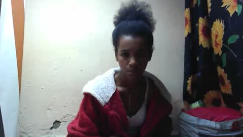 Snapshot of claudiannah chatting on 09-14-25, 06:34 claudianne online show from 09-14-25, 06:34