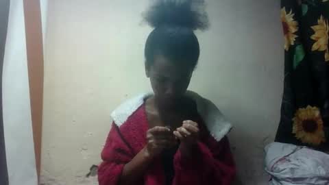 Snapshot of claudiannah chatting on 09-17-25, 03:52 claudianne online show from 09-17-25, 03:52
